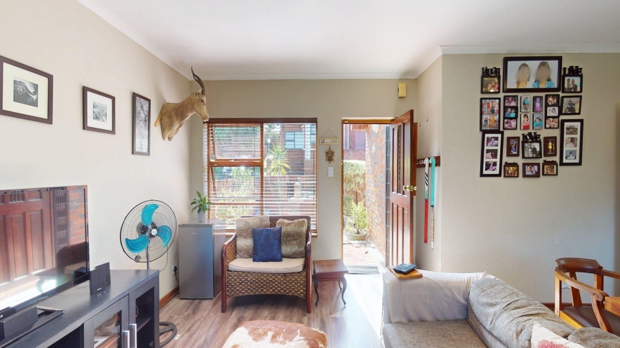 2 Bedroom Property for Sale in Kabega Park Eastern Cape